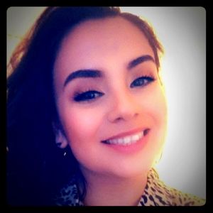 Meet your Posher, April